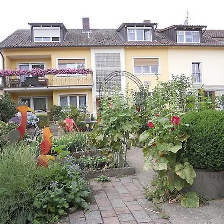 בית חווה Ferienbauernhof Storchenhaeusle Simmershofen